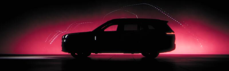 Showfloor Mode, L946 silhouette with dramatic LED lighting